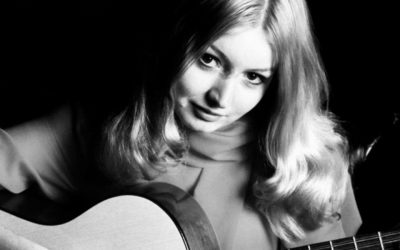 Mary Hopkin, una carrera meteórica que pudo escalar la cumbre